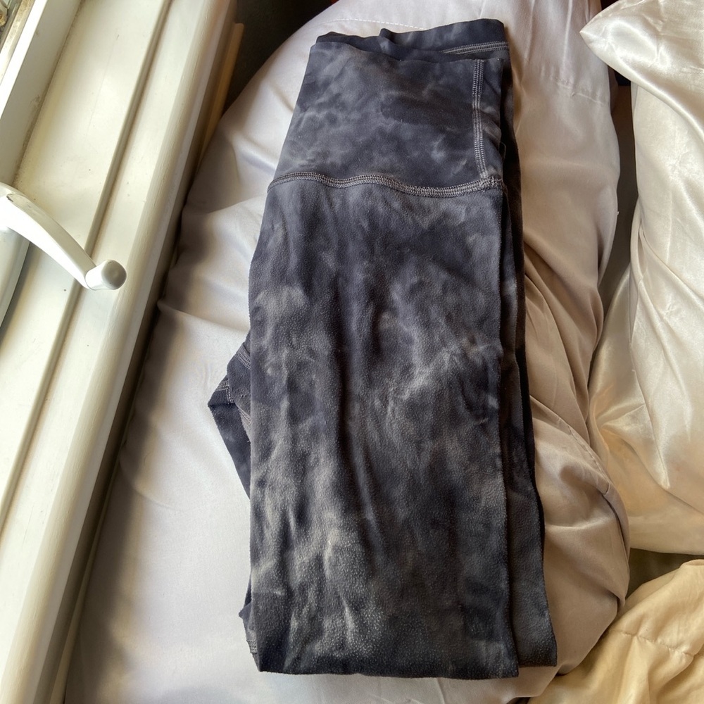 Lululemon leggings!